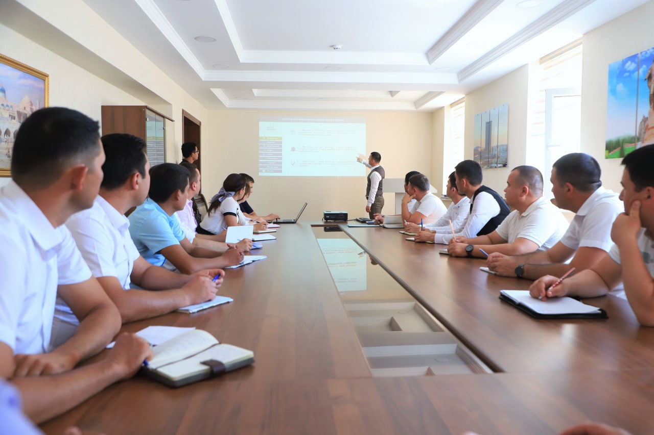 Mahalla yoshlar yetakchilari uchun oʻquv-seminar tashkil etildi 