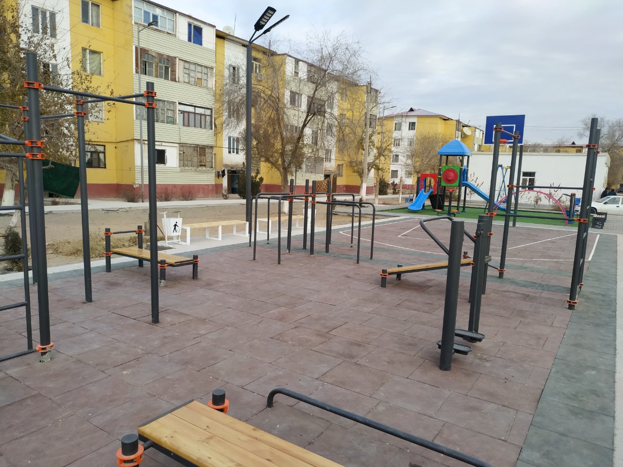 Viloyatimizning chekka hududida streetworkout maydonchasi yangidan qurib foydalanishga topshirildi Viloyatimizning chekka hududida streetworkout maydonchasi yangidan qurib foydalanishga topshirildi