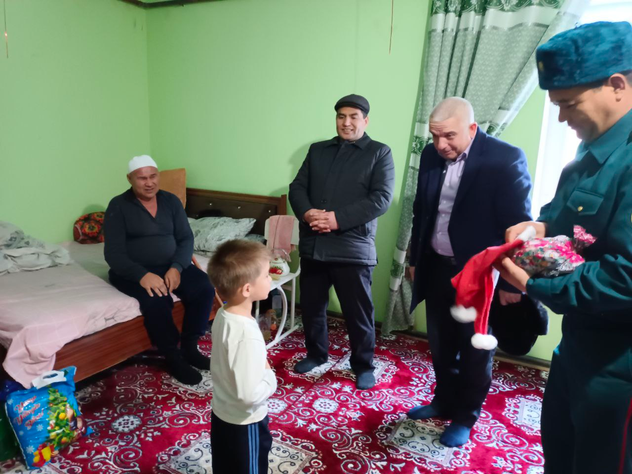Yangi yil bayrami munosabati bilan ehtiyojmand oilalar holidan xabar olindi