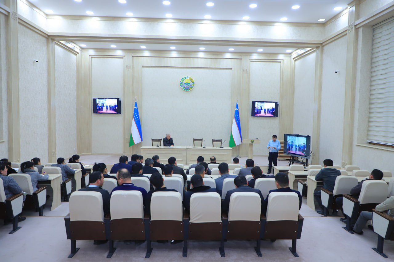 Umumtaʼlim maktablarida xorijiy tillar va kasb-hunarga o‘rgatishni tashkil etish yuzasidan seminar o‘tkazildi.